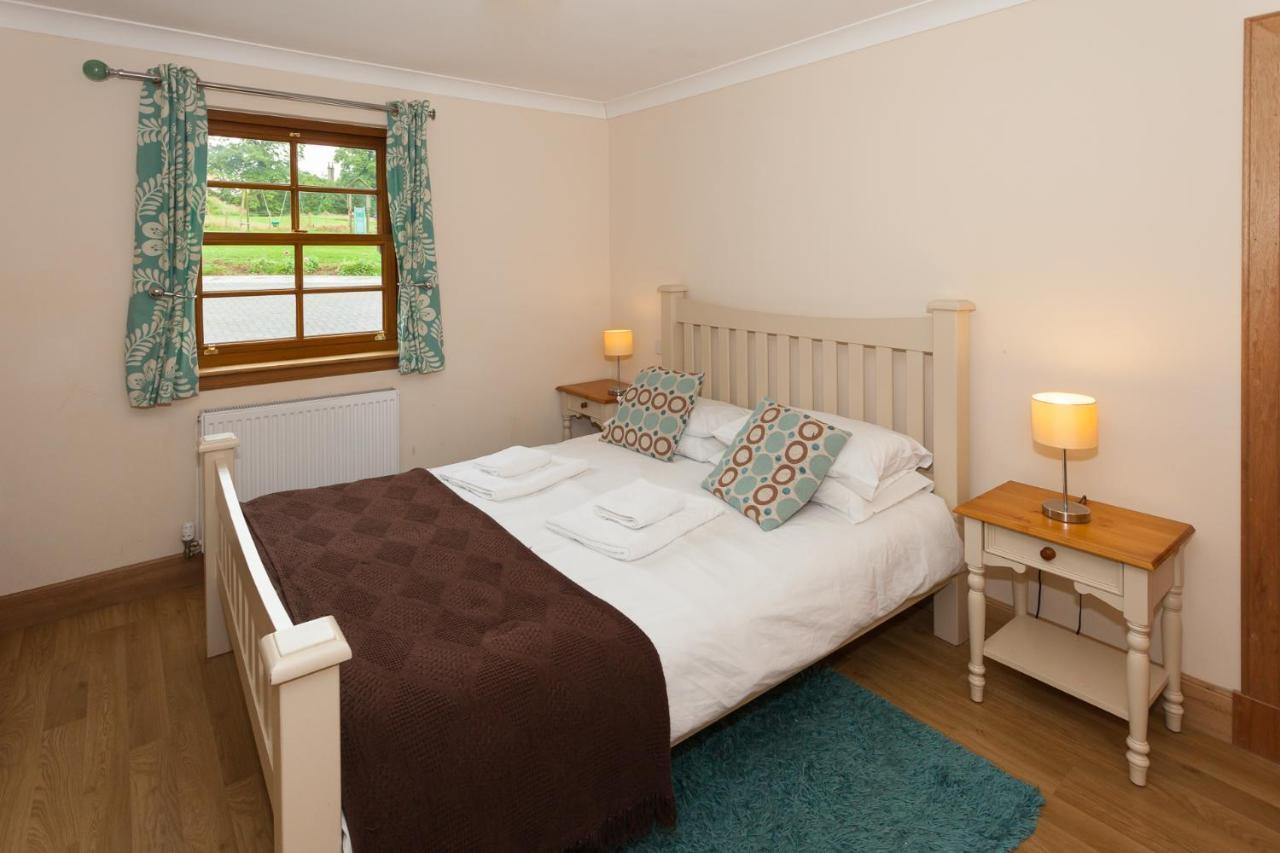 Honeysuckle Cottage At Williamscraig Holiday Cottages Linlithgow Eksteriør bilde